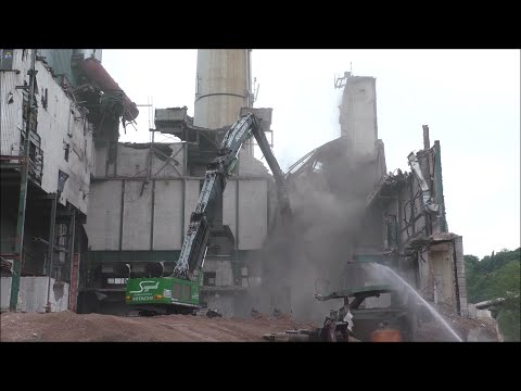 Bagger Hitachi KMC 1200S  - Abriss Kraftwerk