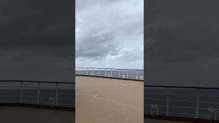 How much is a cruise ship supposed to tilt?