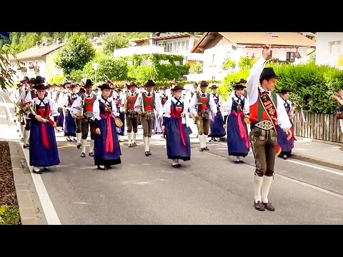 4. ÖBV - Bundeswettbewerb "Musik in Bewegung" - Festumzug Sand in Taufers 2013
