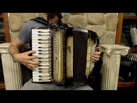 OTTASUPTQMSB - NEW Sunburst Ottavianelli Superior Trentaquattro Piano Accordion LMMM 34 72 $4299