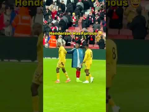 Eze With Crystal Palace Players At Full Time