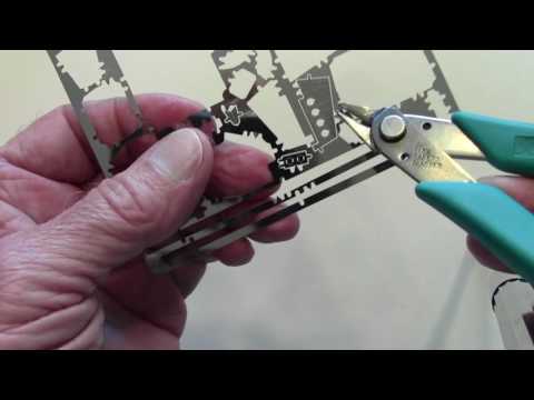 Fascinations Metal Earth Kit BASICS