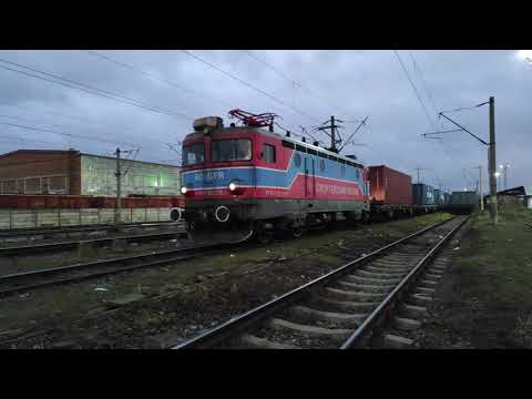 Tren de marfa GFR cu 43-0144-2 intra in Suceava - 03.01.2021