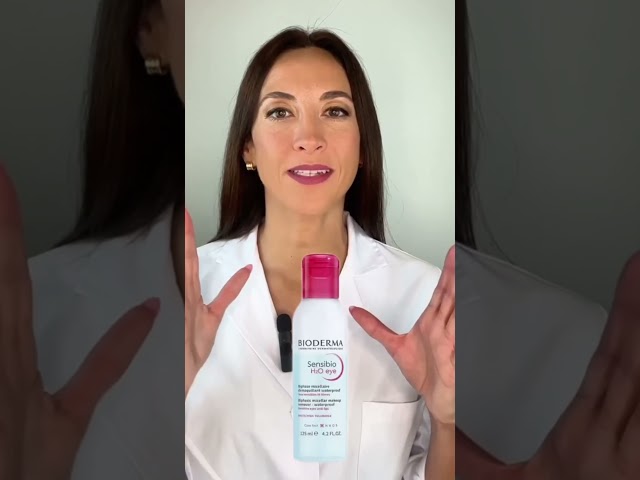 Vídeo relacionado con Dr. Irena Eris Cleanology - Líquido desmaquillante bifásico para ojos y labios