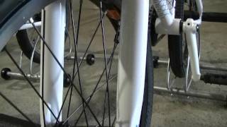preview picture of video 'DK Opsis Flatland Bike 2011'