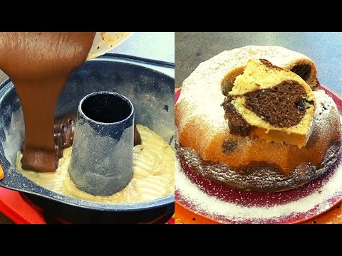 Simple cake with pieces of chocolate