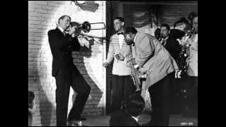 Louis Armstrong - Rockin Chair (1929).