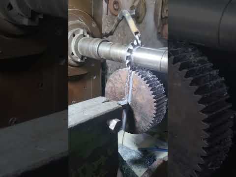 gear cutting with milling machine #gear #cutting #milling #machine #skills #technical #viral