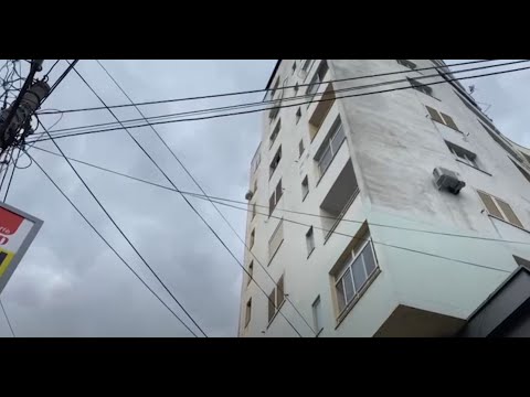 I mituri somnambul ra nga ballkoni/Neurologët ngrënë alarmin: Shkaktarët dhe shmangia ecjes në gjumë