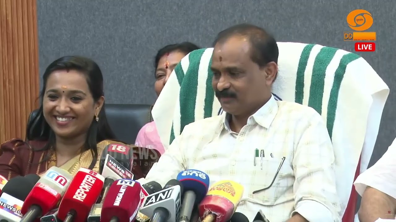 സുഗതന്റെ അവധി അപേക്ഷ നിയമപരം; ആഭ്യന്തരവകുപ്പ് സർക്?