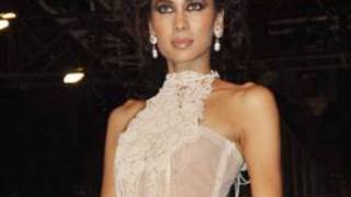 Fashion designer Rohit Bal’s showcase at HDIL Couture Week