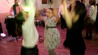 Bailando con las amigas