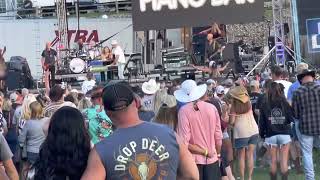 I’m all right Phil Vassar and Jo Dee Messina￼