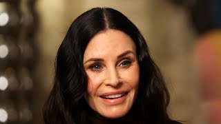 Courteney Cox Doesn't Remember Filming FRIENDS! video