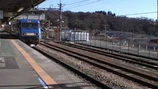 preview picture of video 'JR中央本線上野原駅を通過する貨物列車 EH200-23+コキ4両'
