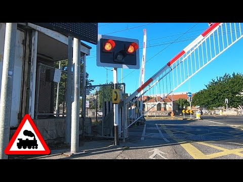 Railway Crossing - Merrion Gates, Dublin - IE 22000 & IE 8300 Class Trains