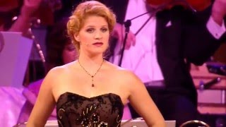 Andre Rieu &amp; Mirusia Louwerse - Don&#39;t cry for me Argentina - Maastricht Concerts 2011