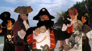 Captain Dan and the Scurvy Crew - Sea Monsters (+Jolly Roger)