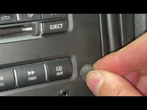 Saab 9 5 Fujitsu Head Unit front panel plug removing