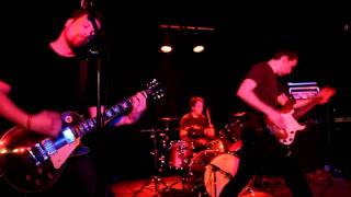 Small Brown Bike &quot;A Table for Four&quot;  Live