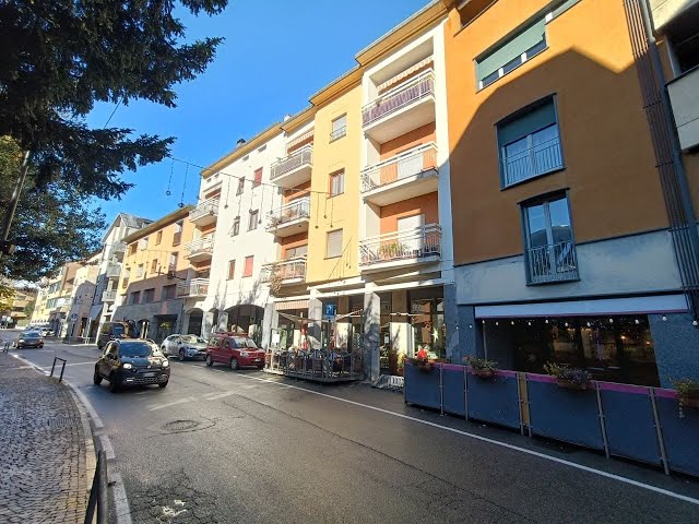 IN CENTRO MORBEGNO, APPARTAMENTO AL PRIMO PIANO CON BOX
