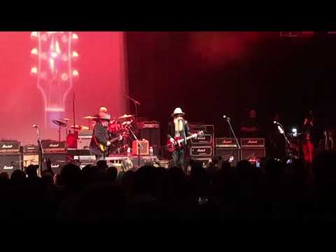 Billy Gibbons and Slash Jam at Gibson VIP event - NAMM 2020