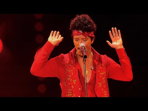 I Just Might - Bruno Mars - Chicago, IL. The Romantic Tour