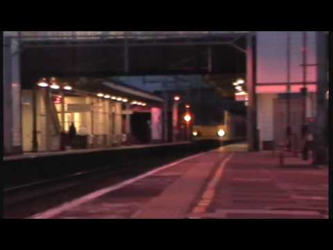 UID DBS (EWS) class 92 deafens Harrow & Wealdstone, Amazing two tone! 17/02/2010