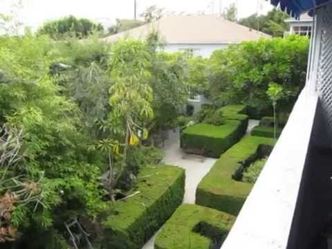 PL1955 - Charming West Hollywood Bachelor Apartment For Rent