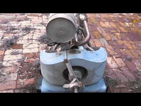 Petter PU8 flat twin stationary engine