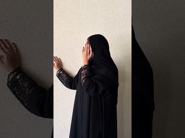 عباية كريب صالونا بأكمام مستقيمة وخياطة مخفية – Soft Classic | سدفة