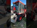 1363447 Kompakttraktor/redskapsbärare med frontlastare och redskap - Kubota 2410 - 2005 }}