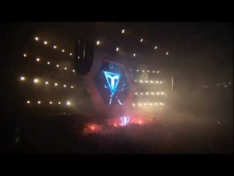 Easton feat. Madelin Zero - Undone (Original Mix)