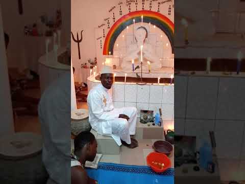 Grand prêtre de l'esprit Thron Gankpe