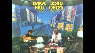 Hall & Oates - Crazy Eyes