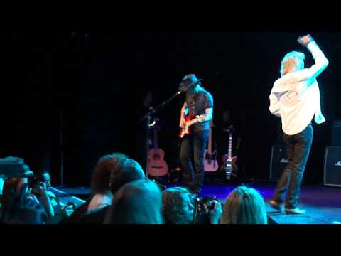 A Foot in Coldwater--(Make Me Do) Anything You Want--Live @ Sound Academy Toronto 2011-04-08