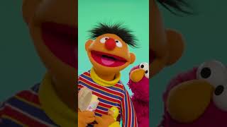 How to Take a Bath featuring Elmo and Ernie #sesamestreet