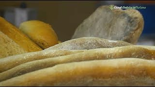 preview picture of video 'Panadería la Milagrosa en Santiago-Pontones (Jaén).'
