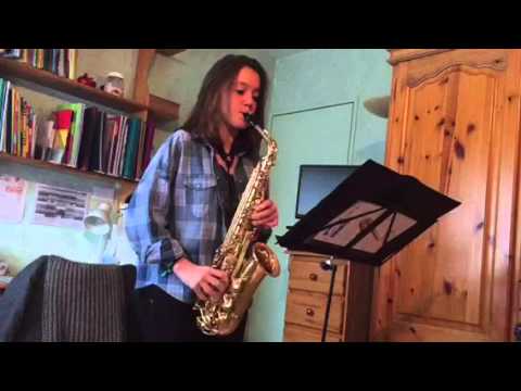 Charline et son saxo  22/10/2015