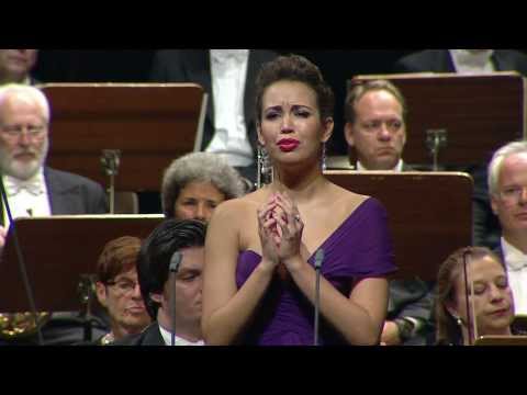 NEUE STIMMEN 2013 - Final: Sierra sings "Eccomi in lieta vesta", I Capuleti e i Montecchi, Bellini
