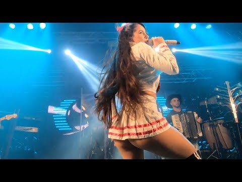 Juliana e Bonde do forró- Surtada - Ao Vivo