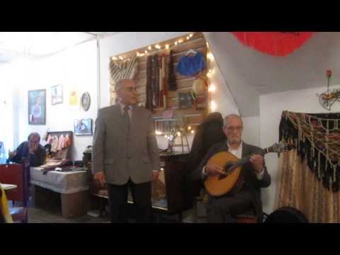 VITOR PALMEIRO FADO , NO DAR A SOLA , NA RUA DOS CALDEIREIROS NO PORTO