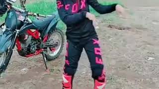 Download lagu Cewe trail mp3 Download lagu Cewe trail mp3