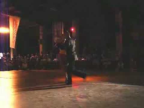  Andrea Misse  and  Javier Rodriguez  are  dancing  to  the  tango  "  Arrabal  "