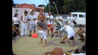 preview picture of video 'Orquestra de Berimbau 2010 Olinda-PE Capoeira Angola (Tonico e Baixinho)'