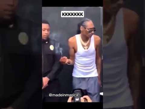 SNOOP DOGG E POLÍCIAL DOS ESTADOS UNIDOS FUMANDO, KKKKKK