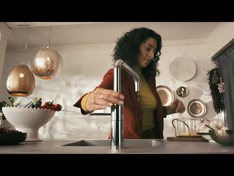 Quooker Boiling Hot Water Tap 2-2XCHR - Polished Chrome Video 4