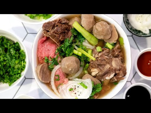 SIMPLE InstantPot Phở Bò Recipe (Vietnamese Beef Noodle Soup)