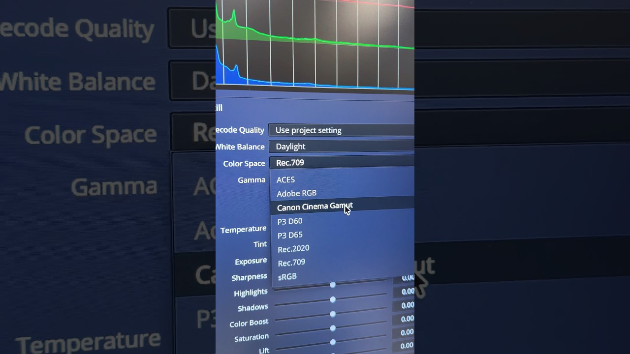 In the new Resolve 21 Photo page, you can set you raw photos to native camera gamut and Log gamma?