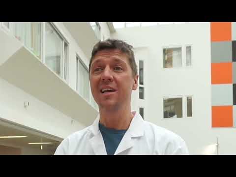 chirurgische robot Rosa plaatst knieprotheses